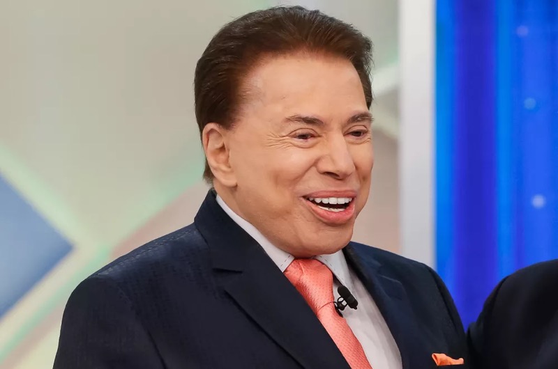 Silvio Santos, de 90 anos, é internado com Covid em SP