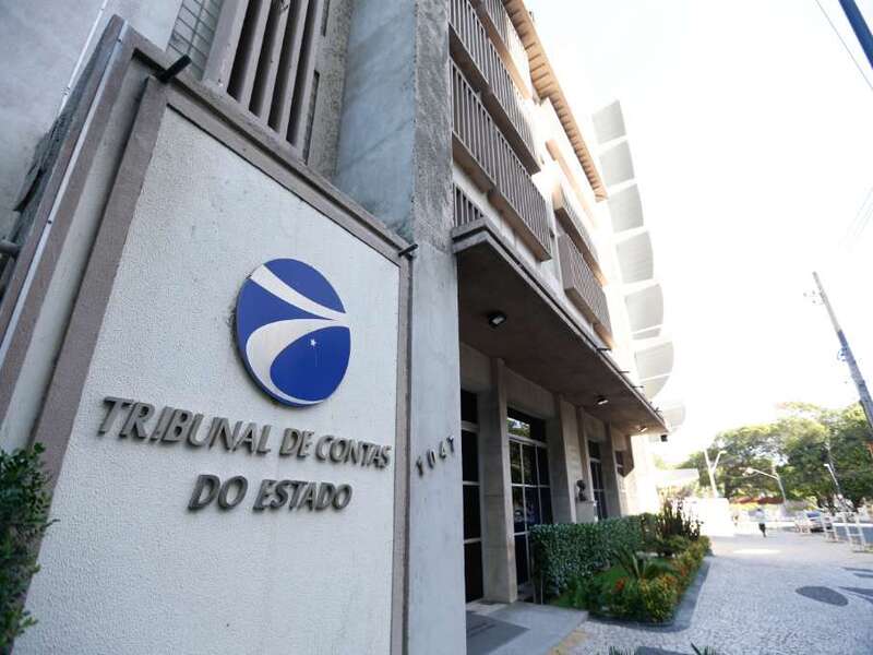 TCE aprova contas do governador Camilo Santana de 2020; parecer vai à Assembleia