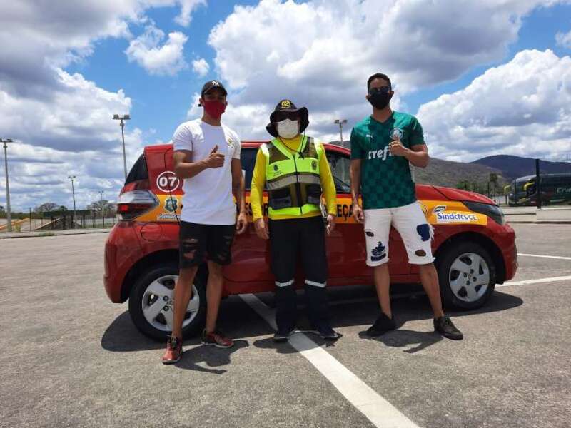 Gêmeos conquistam juntos a 1ª habilitação na regional do Detran de Itapipoca