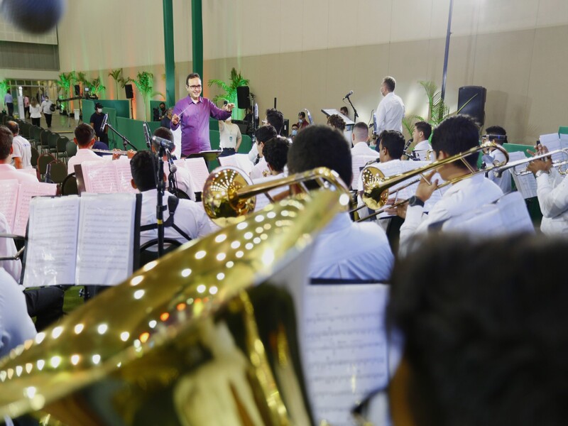 Política cultural ganha reforço com entrega de instrumentos para 60 bandas municipais