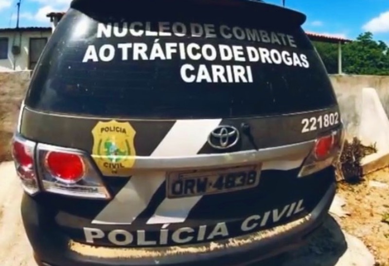 A Polícia Civil apreende diversas porções de MACONHA e COCAINA prontas para distribuição em Juazeiro do Norte