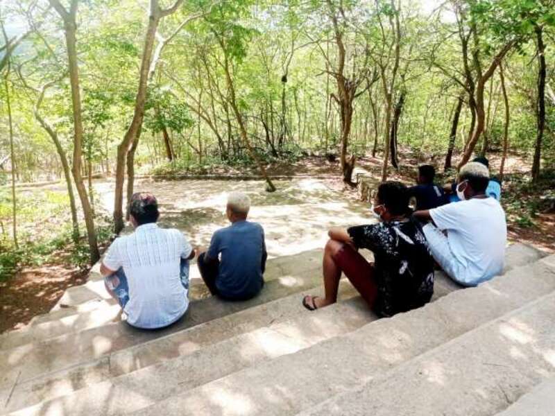 Adolescentes do Semiliberdade de Juazeiro do Norte visitam a Colina do Horto