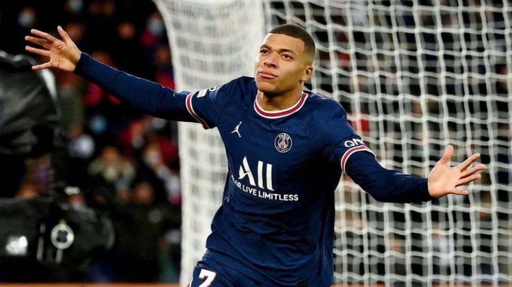 Mbappé será jogador mais bem pago do mundo após acerto com Real Madrid