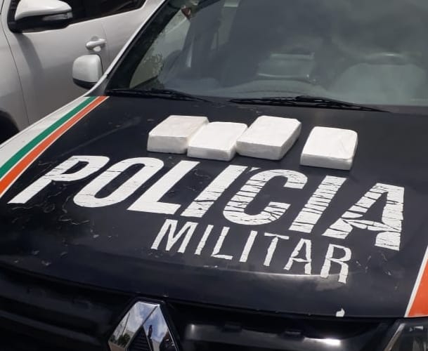 Polícia Militar apreende cerca de quatro quilos de drogas e prende três suspeitos em Crato