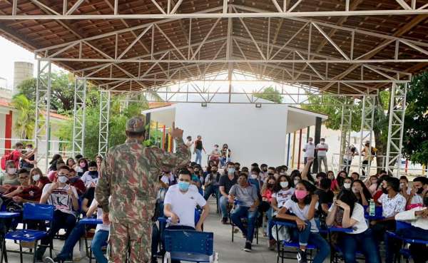 BPMA da PMCE realiza ciclo de palestras em comemoração à Semana da Água e da Árvore na região do Cariri