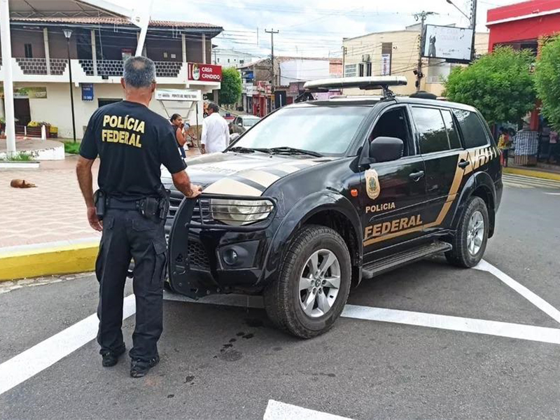 Geral PF e Febraban deflagram ação contra quem cede contas para golpistas