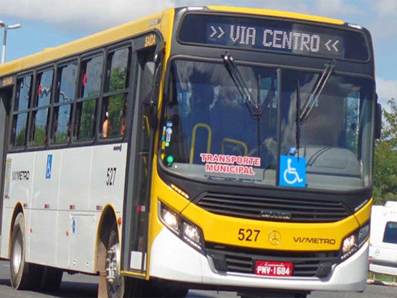 Uso de máscara deixa de ser obrigatório no transporte público no Ceará