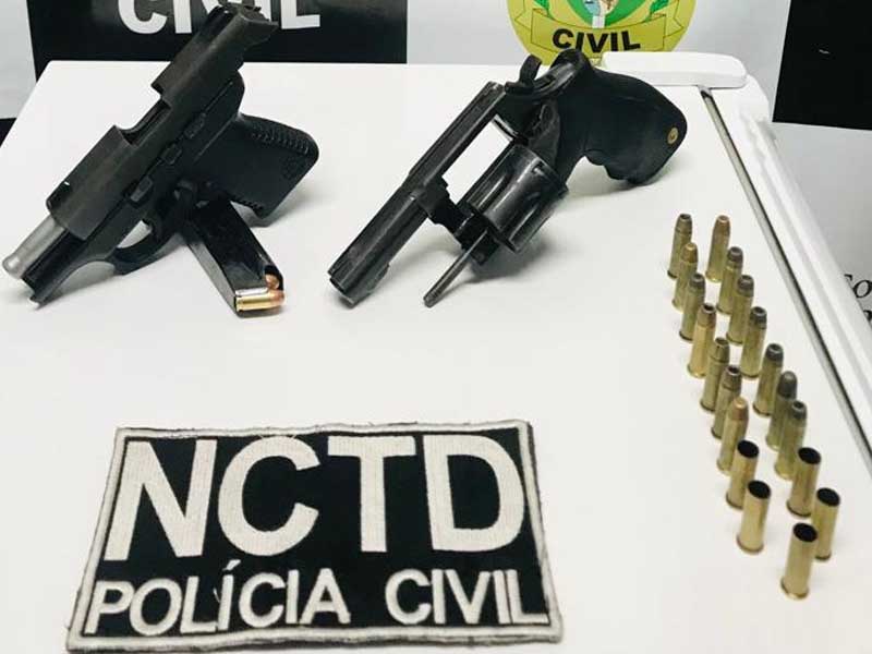 Polícia divulga armas apreendidas com pistoleiro que executou jovem em Crato