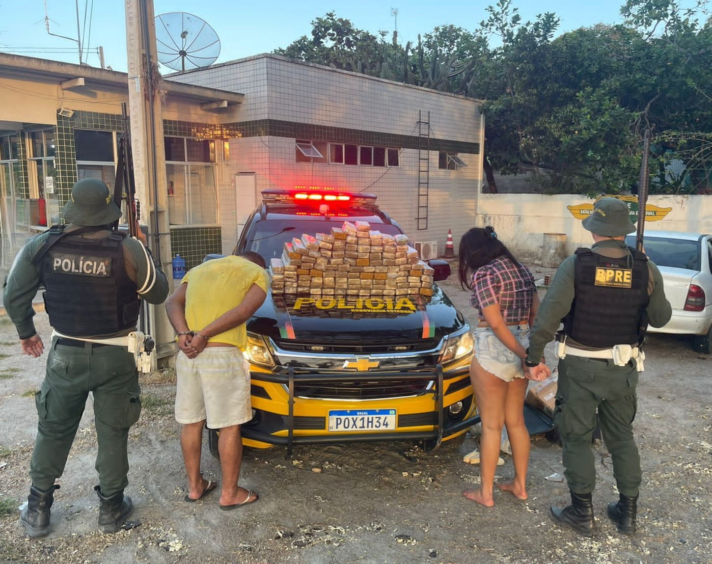 Crato: Casal da Paraíba é preso pela Polícia Rodoviária com quase 100 kg de drogas