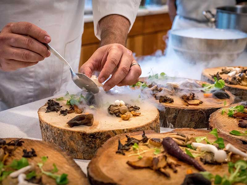 Escola de Gastronomia Social oferta 150 vagas em cursos gratuitos no mês de dezembro