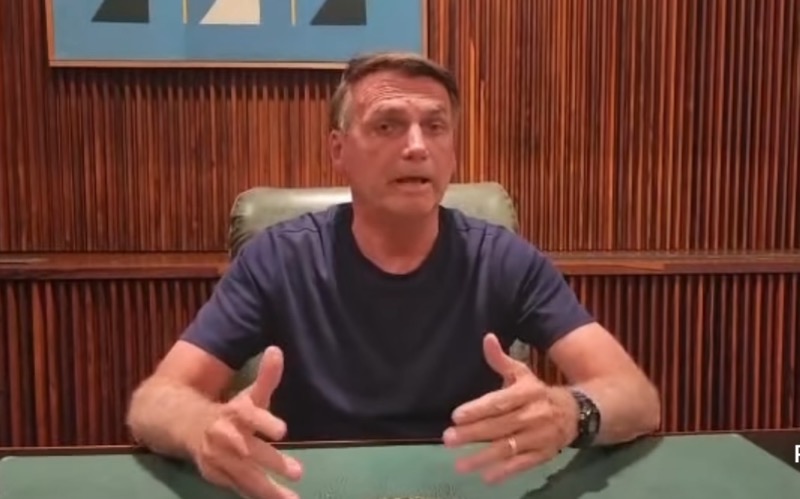 Em vídeo, Bolsonaro faz apelo para desobstrução das rodovias