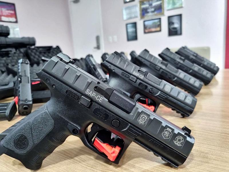 SAP equipa polícia penal cearense com mais 800 novas pistolas