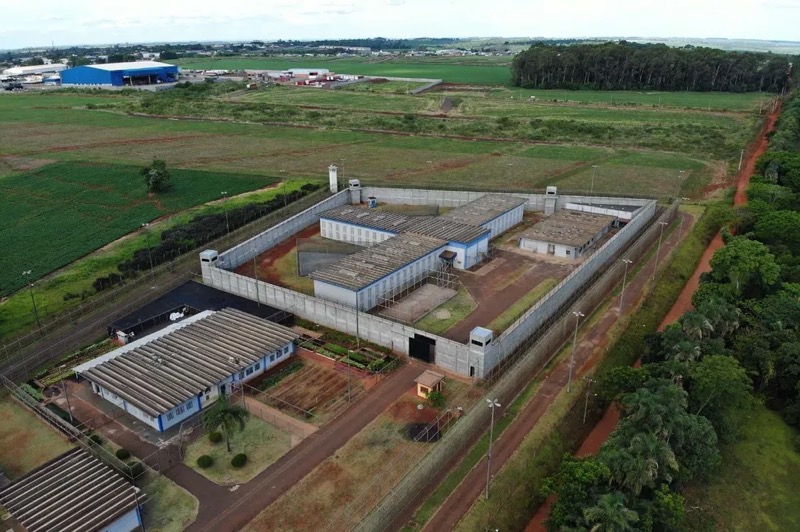 Preso foge de penitenciária de segurança máxima horas após inauguração