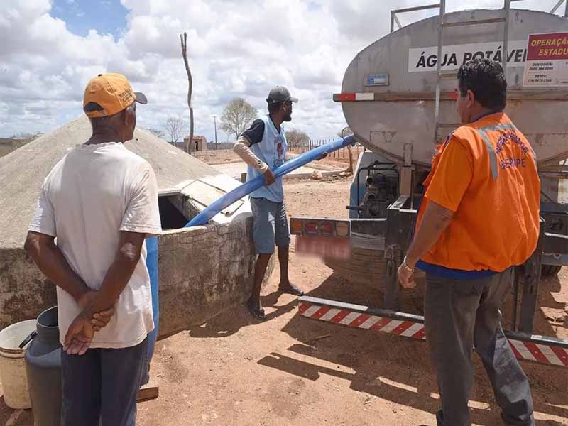 Dezoito cidades seguem sem os serviços da Operação Carro-Pipa no Ceará