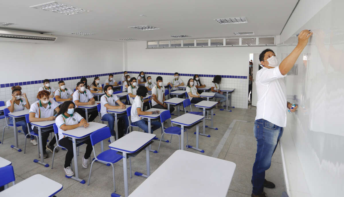 Ceará tem maior proporção de alunos do ensino fundamental matriculados em tempo integral no Brasil