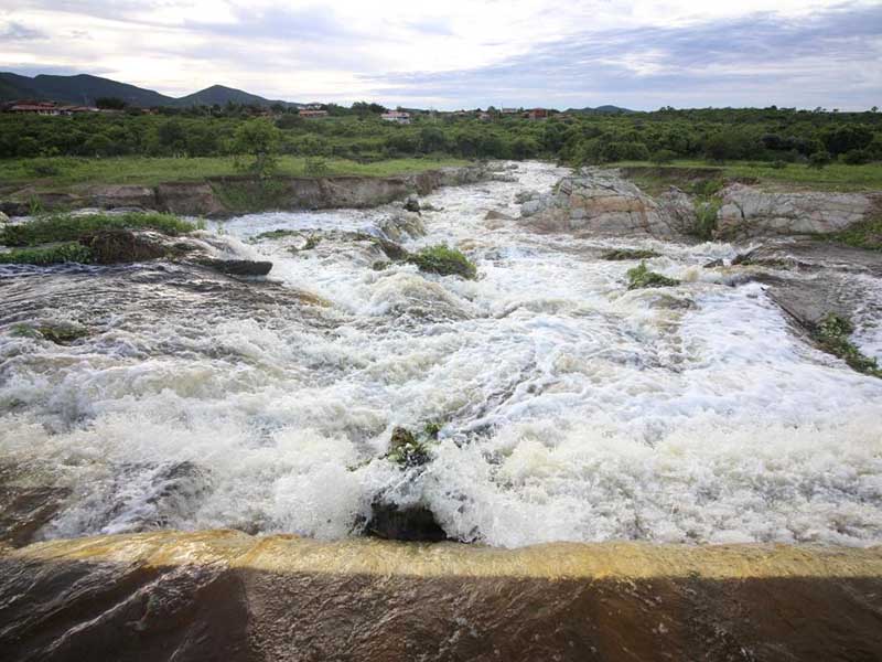 Pequenos açudes começam a sangrar no Ceará