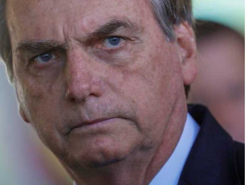 Bolsonaro entregará terceiro pacote de joias ao TCU, diz defesa do ex-presidente