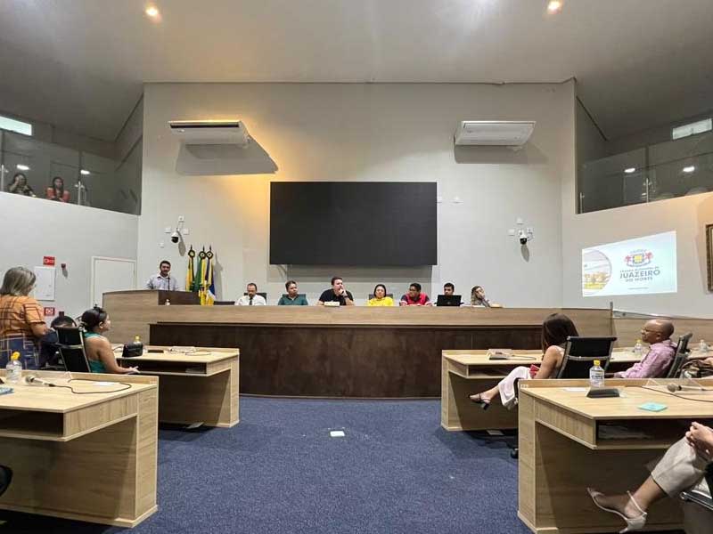 Câmara de Juazeiro do Norte realiza reunião com chefes de gabinete