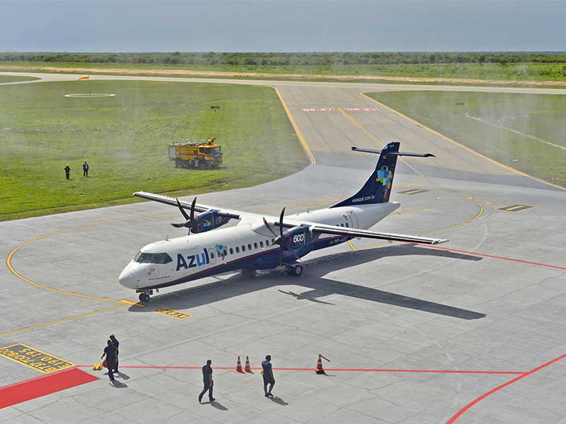 Em reunião com o governador do Ceará, Azul confirma retorno do vôo diário entre Fortaleza e Juazeiro do Norte