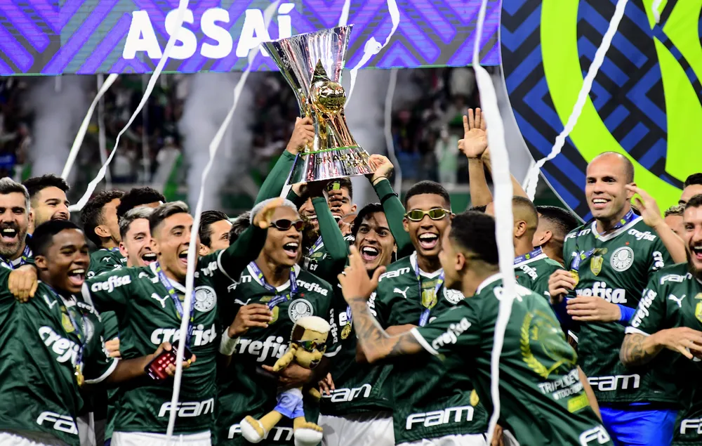 Maiores campeões do Brasileirão: ranking de times e títulos