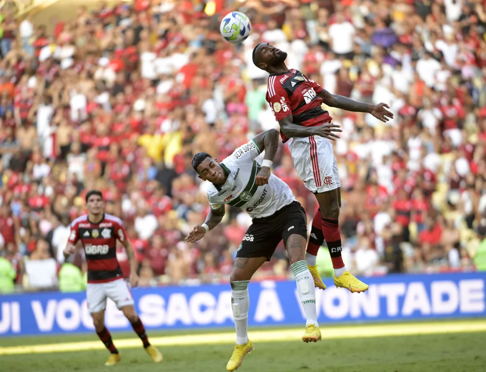 Obsessão de Sampaoli, Gerson tem chance de retomar bom futebol no Flamengo