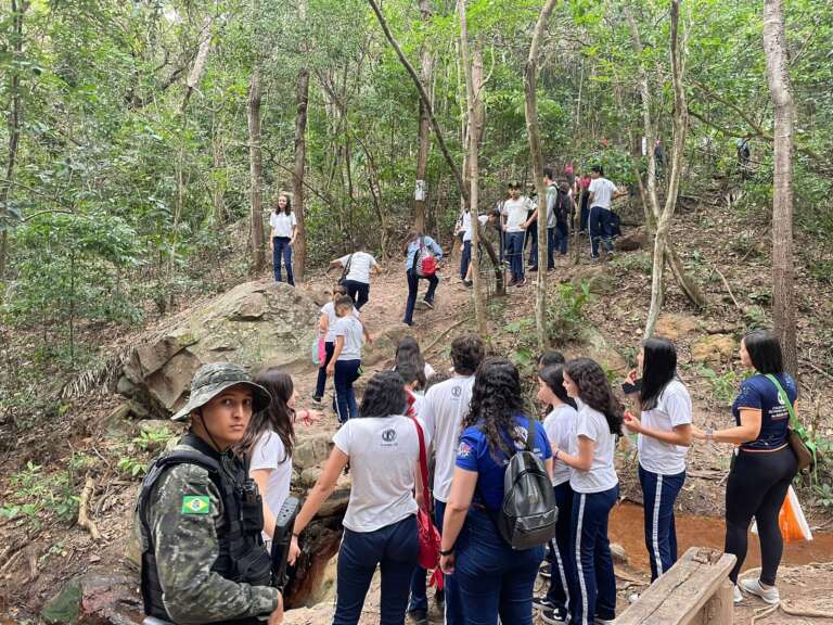 Polícia Ambiental promove ação ambiental para estudantes em Barbalha