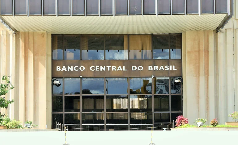 Mercado financeiro eleva projeção de crescimento para 2,19% em 2023