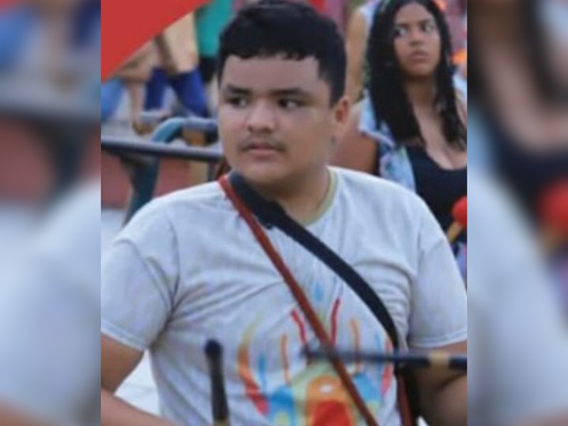 Adolescente de 17 anos morre após bater bicicleta contra poste de energia no Crato