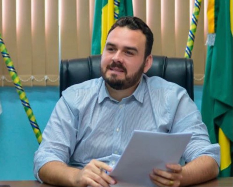 Ampla maioria da executiva do PT Ceará acaba de votar convite de filiação ao prefeito de Nova Olinda