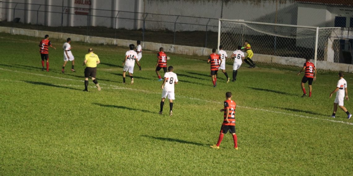 Rodada do Campeonato Barbalhense é marcada por goleada do Buriti sobre o Vitória