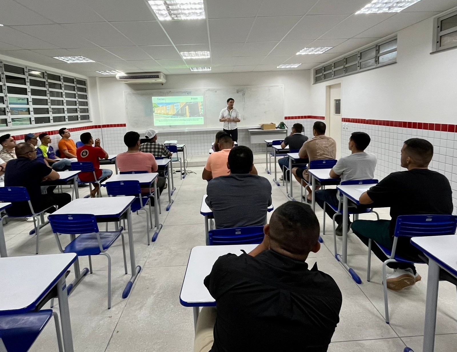 Instituto Centec oferta 863 vagas em cursos profissionalizantes