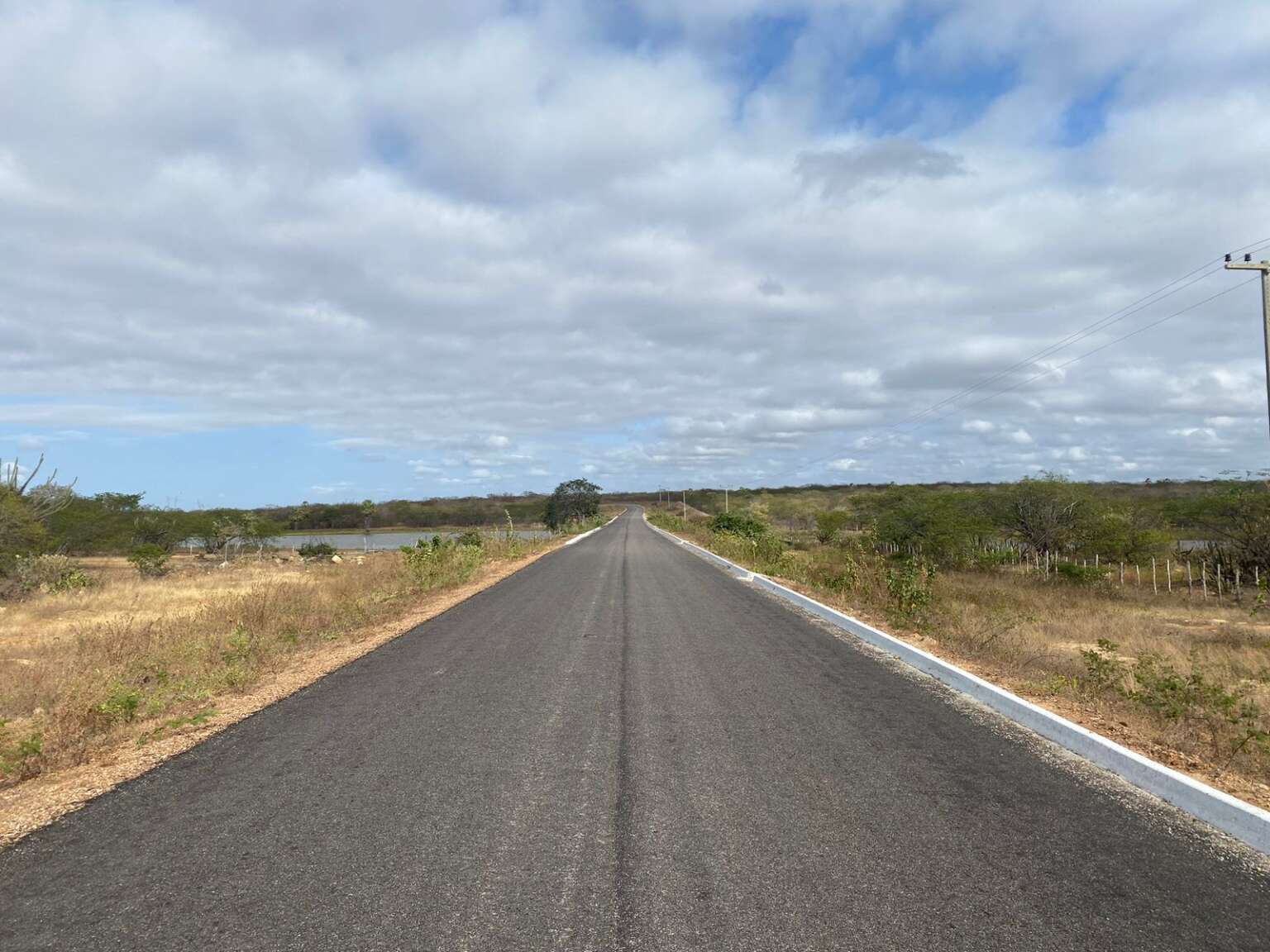 Pavimentação asfáltica da nova CE-448, no município de Morada Nova, está finalizada