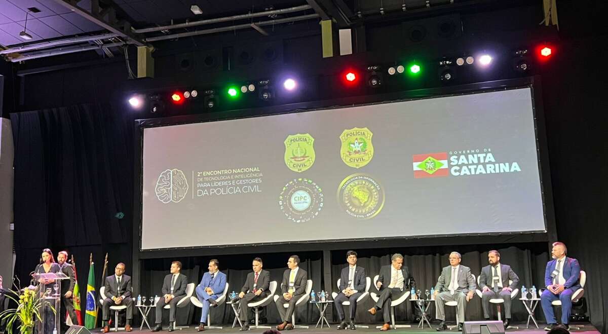 Polícia Civil do Ceará participa de encontro nacional de tecnologia e inteligência sediado em Santa Catarina