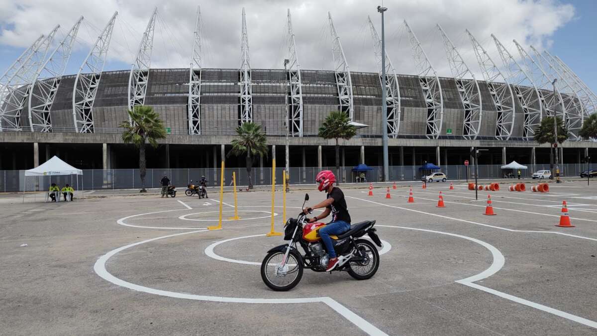 2ª edição do mutirão de serviços do Detran-CE acontece neste sábado (23) no estacionamento da Arena Castelão.