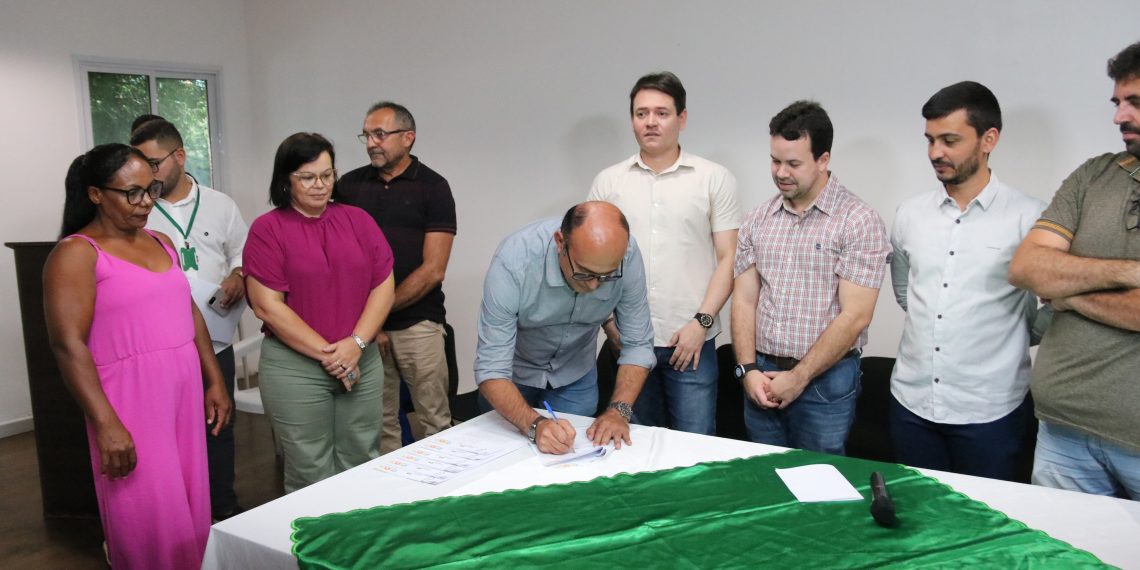 Prefeitura de Barbalha firma parceria com UniFAP para oferecer