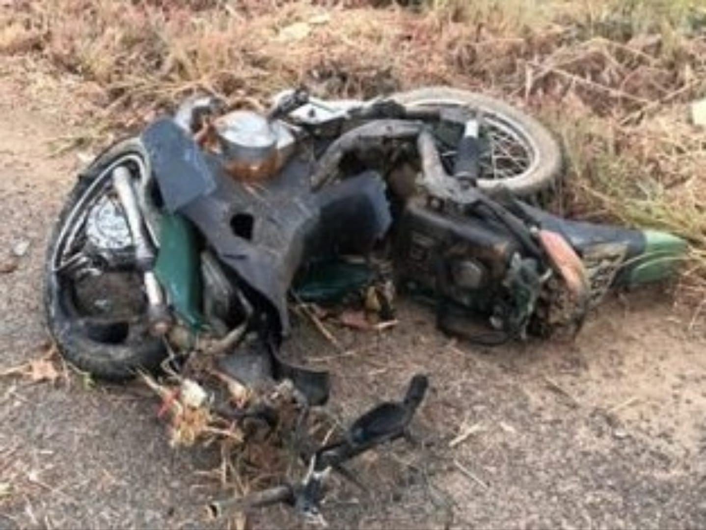 Colisão entre moto e caminhonete mata jovem na cidade de Várzea Alegre