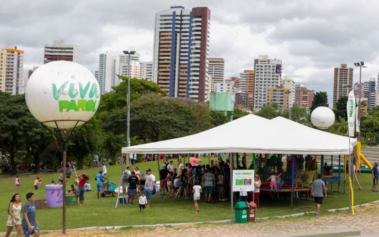 Arvorismo é atração no Viva o Parque no Cocó