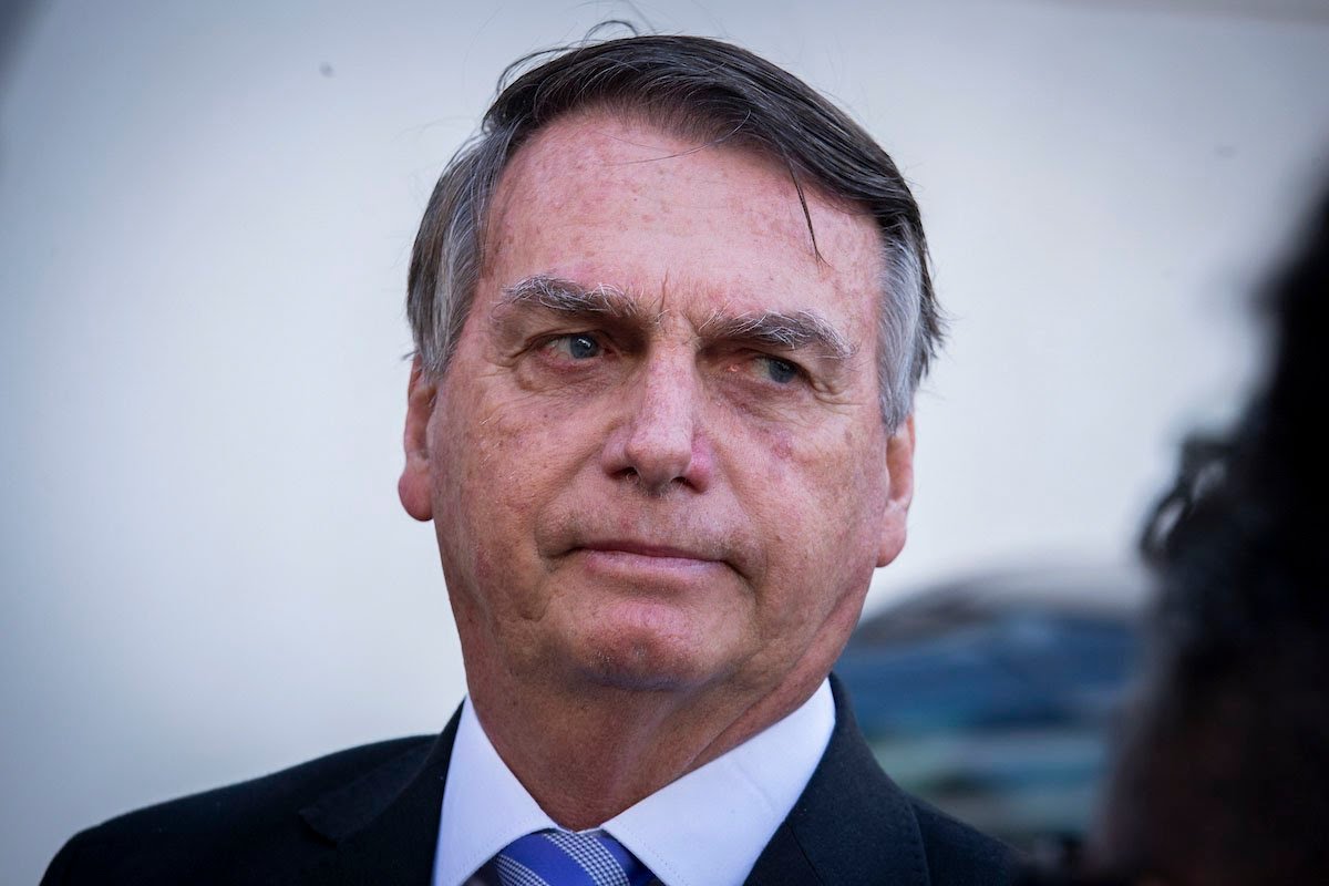 PF liga Bolsonaro a esquema para desviar mais de R$ 6,8 milhões