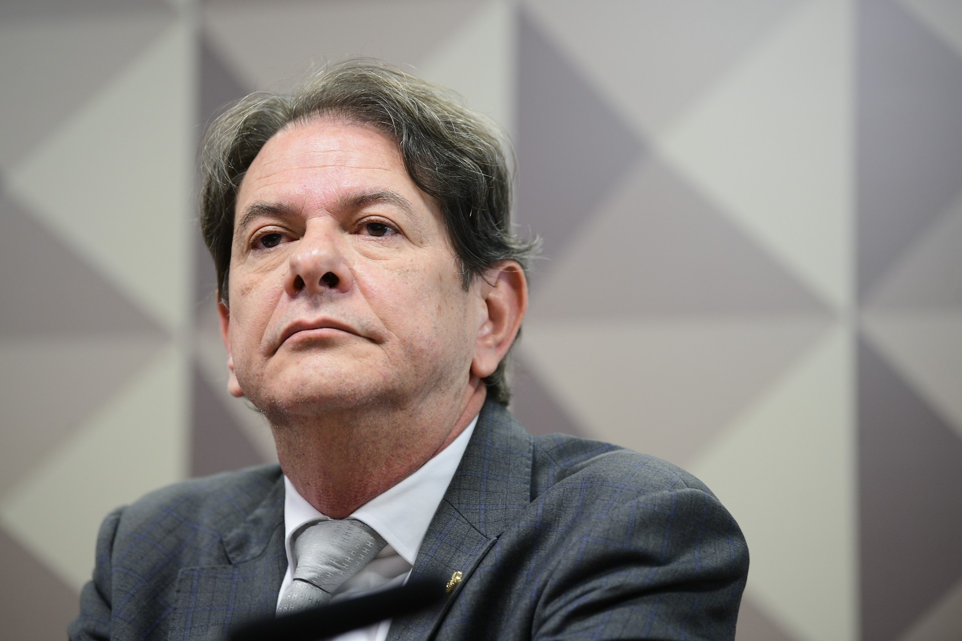 Cid Gomes remarca para dia 18 reunião que deve definir novo partido de grupo político