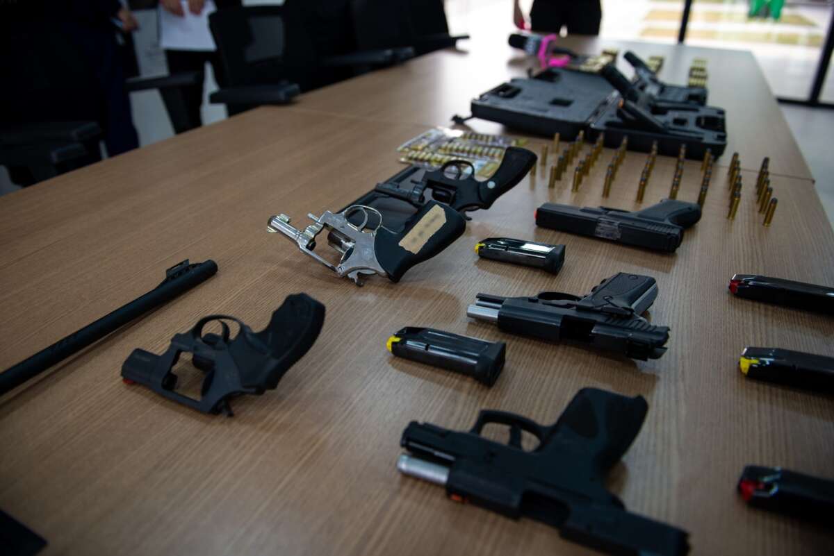 Governo do Ceará aumenta em 50% valor da gratificação concedida a policiais por apreensão de armas de fogo