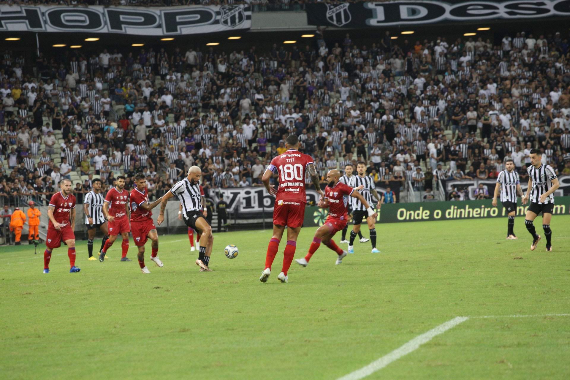 TVC firma parceria com a Federação Cearense de Futebol e vai transmitir jogos das Séries A e B do Campeonato Cearense