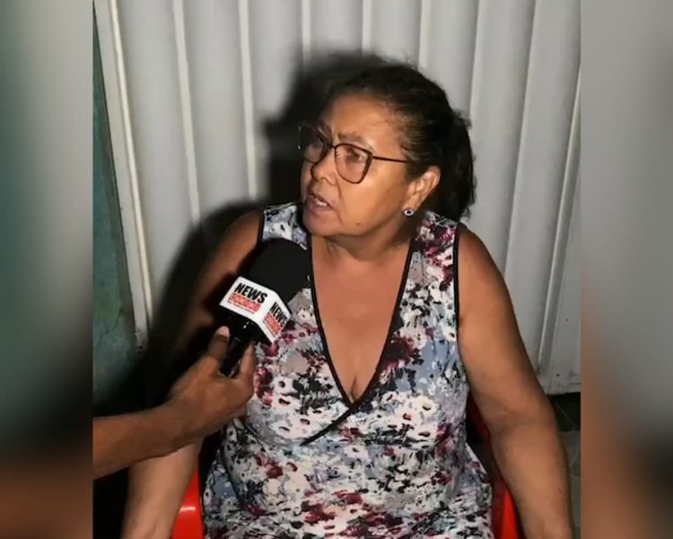 AO VIVO: moradores da rua Primeiro de Maio reclamam da falta de energia desde a tarde desta quarta em Juazeiro