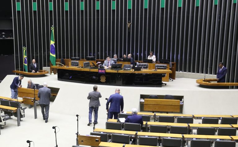 Câmara dos Deputados aprova três acordos internacionais; textos vão ao Senado