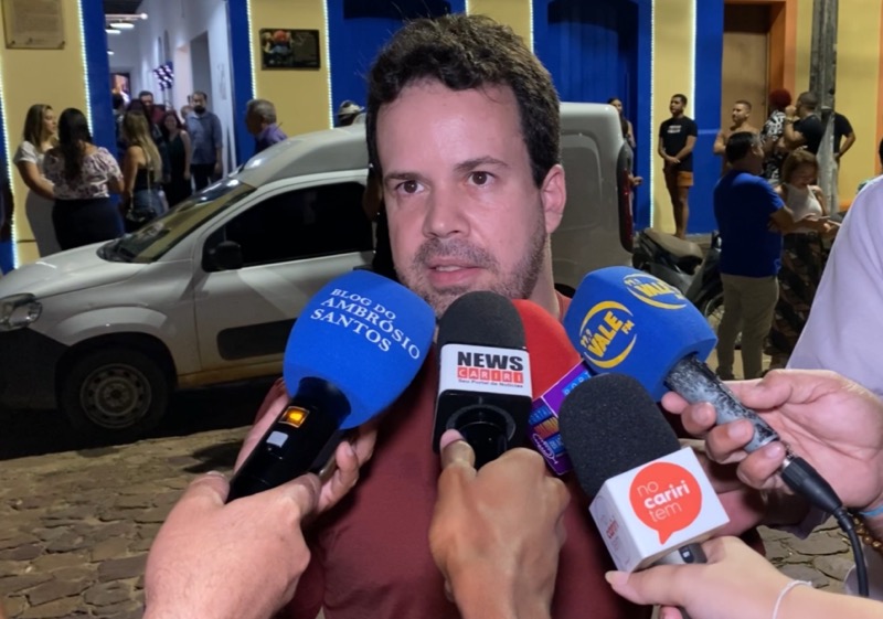 Nando Cordel, João Cláudio Moreno e Flávio Leandro se apresentam em Barbalha na Festa do Pau da Bandeira, diz Guilherme Saraiva