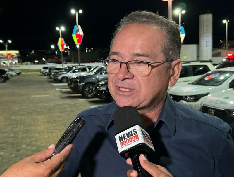 Após conversas com Camilo e Elmano, José Ailton diz que nome da base para disputar prefeitura do Crato será conhecido na primeira semana de junho