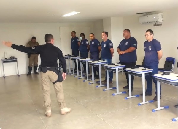 Guardas municipais de Juazeiro e Crato realizam curso de tiro nesta segunda-feira