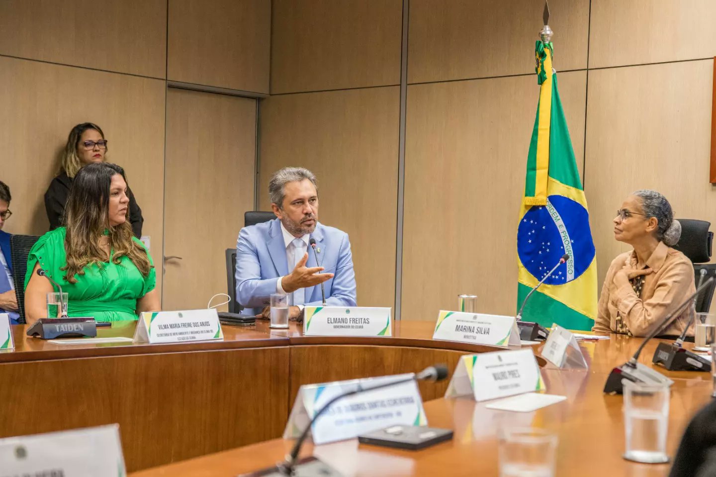 Governador Elmano de Freitas e ministra Marina Silva participam da abertura do seminário “Ceará pelo Clima” nesta segunda (17)
