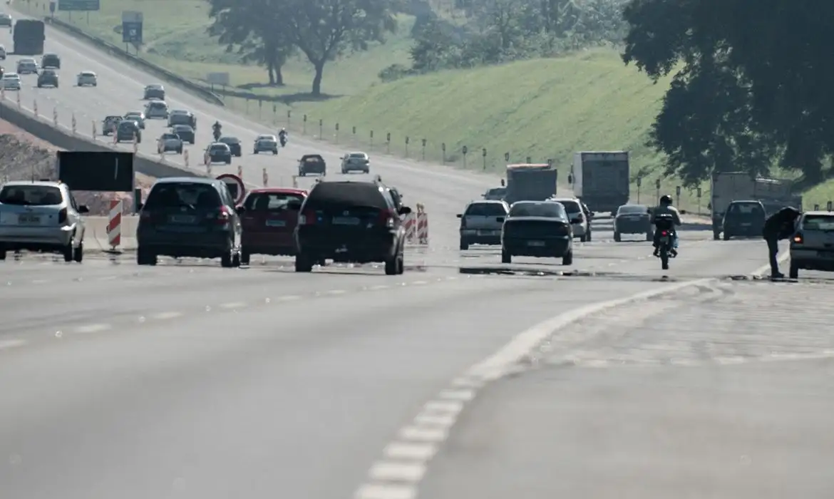 Termina nesta segunda-feira o prazo para licenciamento de veículos com placas final 9