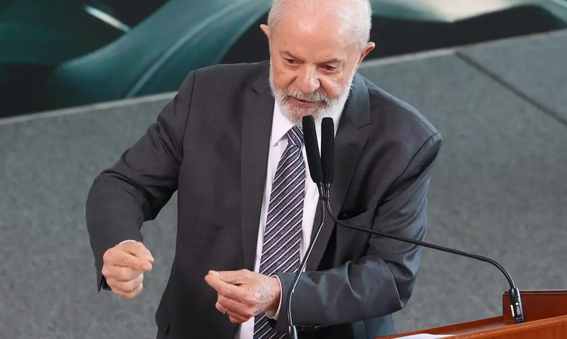 Lula anuncia R$ 41,7 bilhões em obras de mobilidade e drenagem urbana