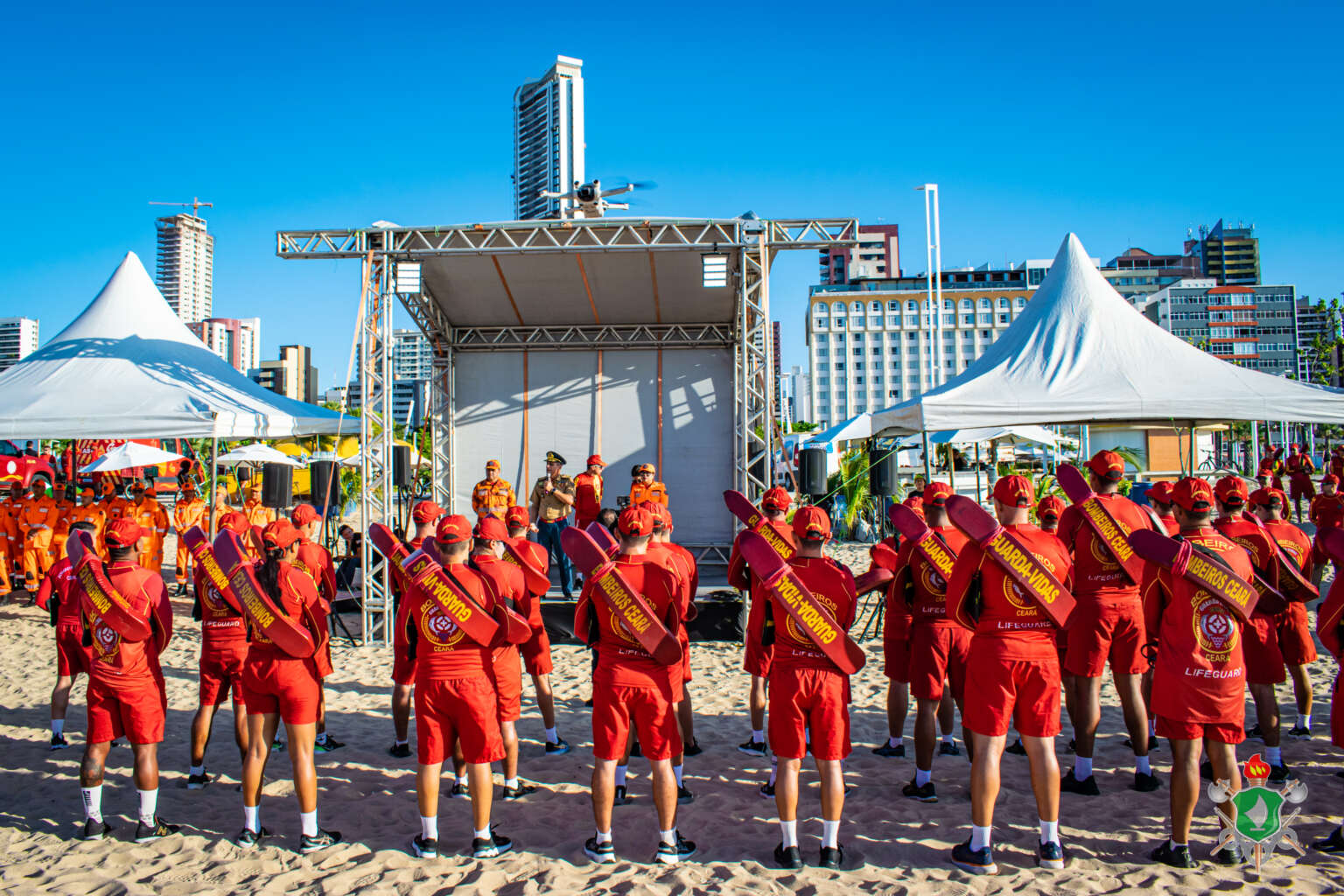 Com o aumento de banhistas nesse período do ano, Corpo de Bombeiros inicia “Operação Férias 2024” nas praias cearenses